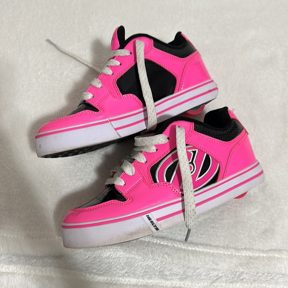 Heelys Hot Pink/Black/White Roller Lace Up Sneakers Womens 6/Youth 5 - Picture 7 of 13